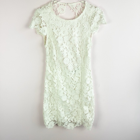 Lulu's Dress White Floral Lace Romance Language Backless Bodycon size M - Picture 3 of 9